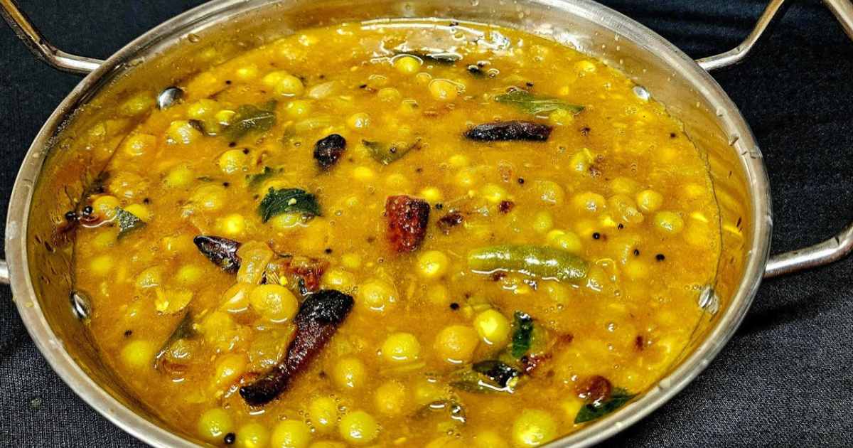 Kerala green peas curry