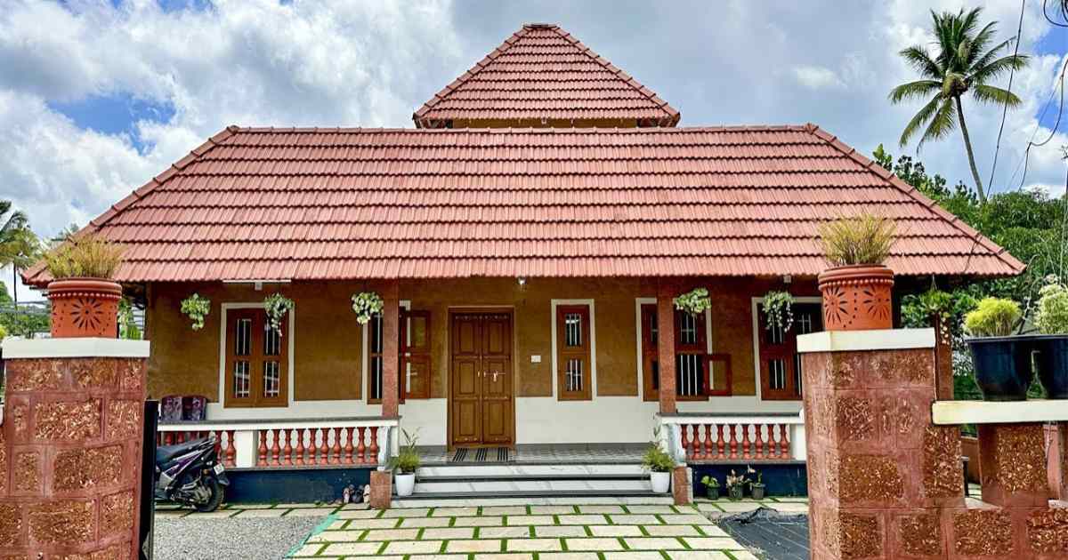1600 sqft Mud House