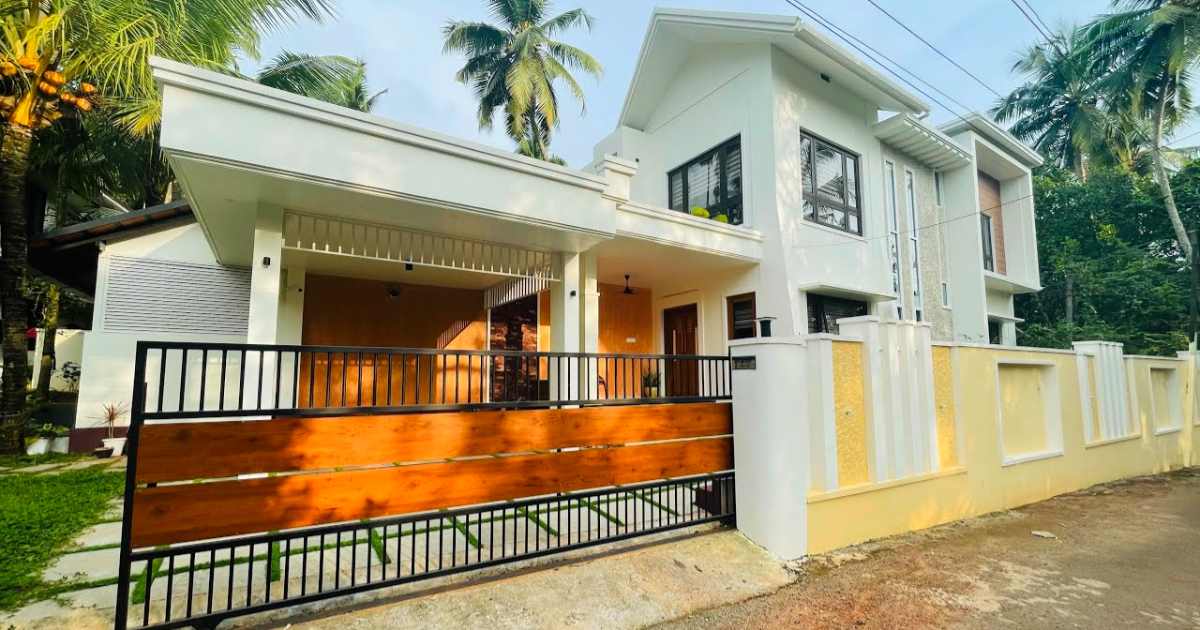 10 cent 3100 sqft Home Design