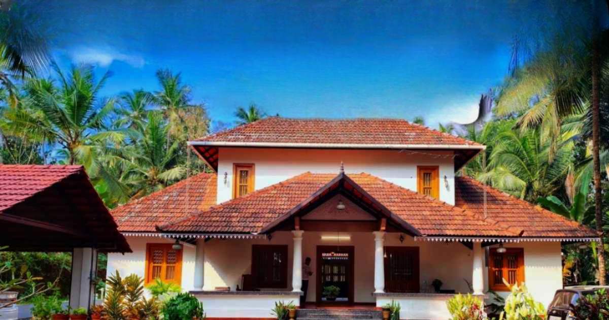 3400 SQFT TRENDING NAALUKETTU HOME
