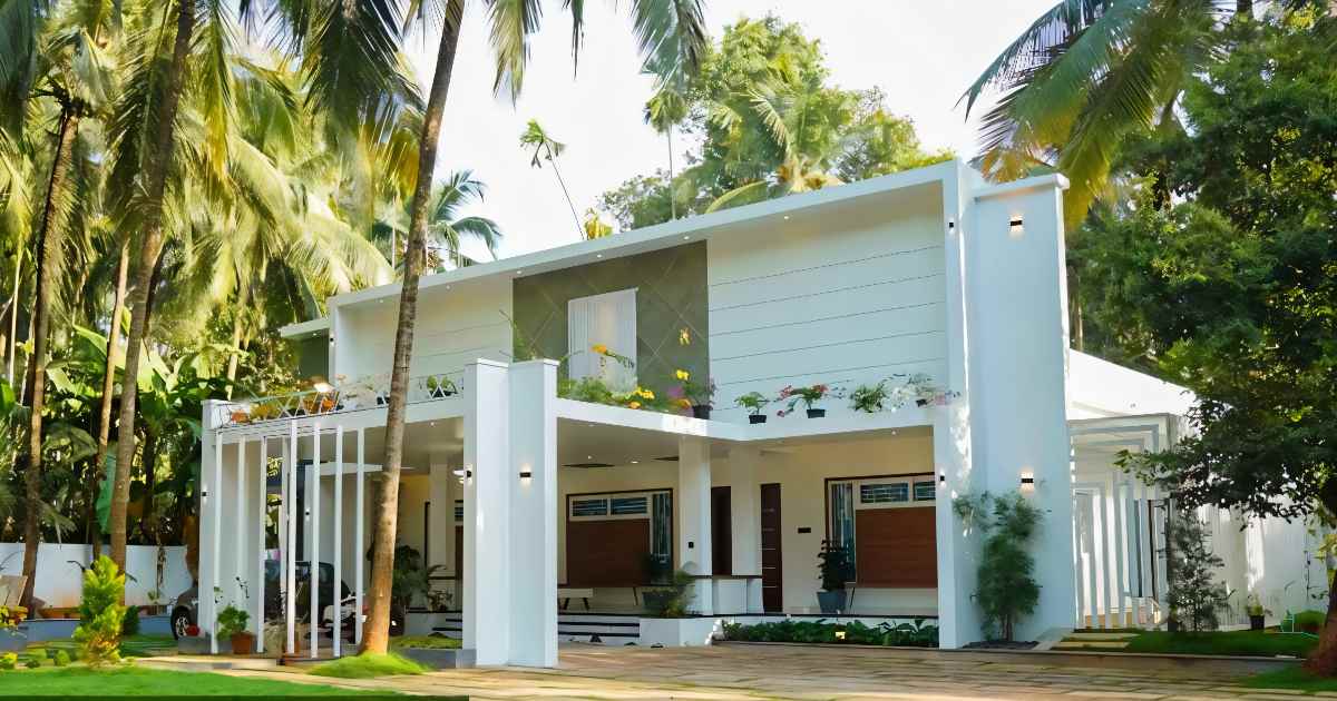 Traditional And Modern 3600 sqft home